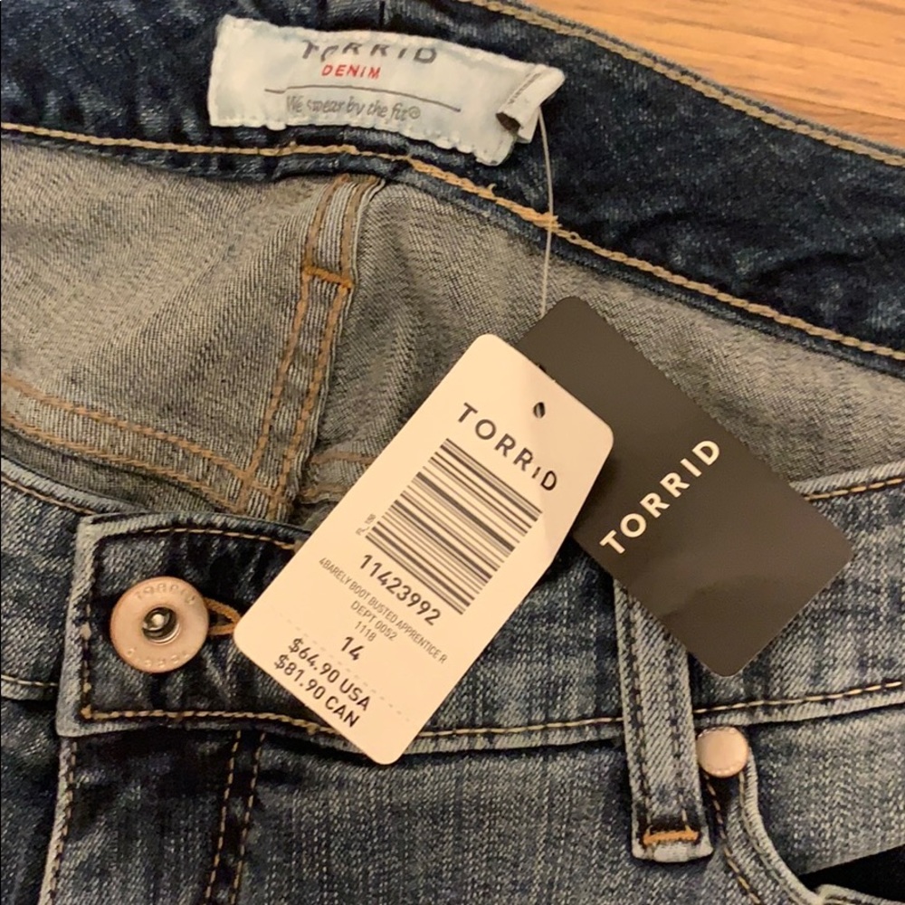 Jeans - Picture 2 of 3